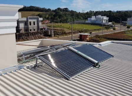 Aquecimento solar para piscinas e água